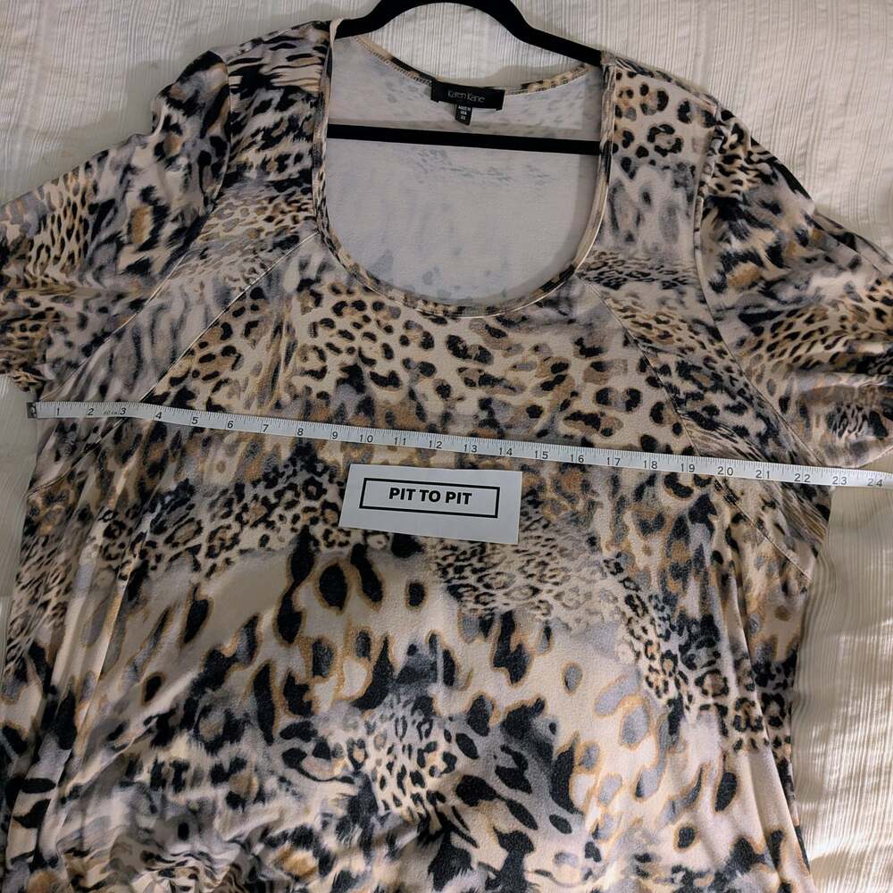 Karen Kane Women's Animal Print 3/4 Sleeve Asymmetrical Hem Tunic Top 2XL - Picture 4 of 5